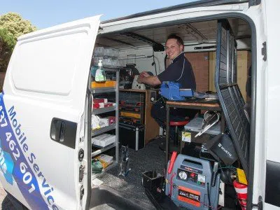 Master Locksmith Store Miami, FL 305-307-5773 - 24-hr-mobile-locksmith